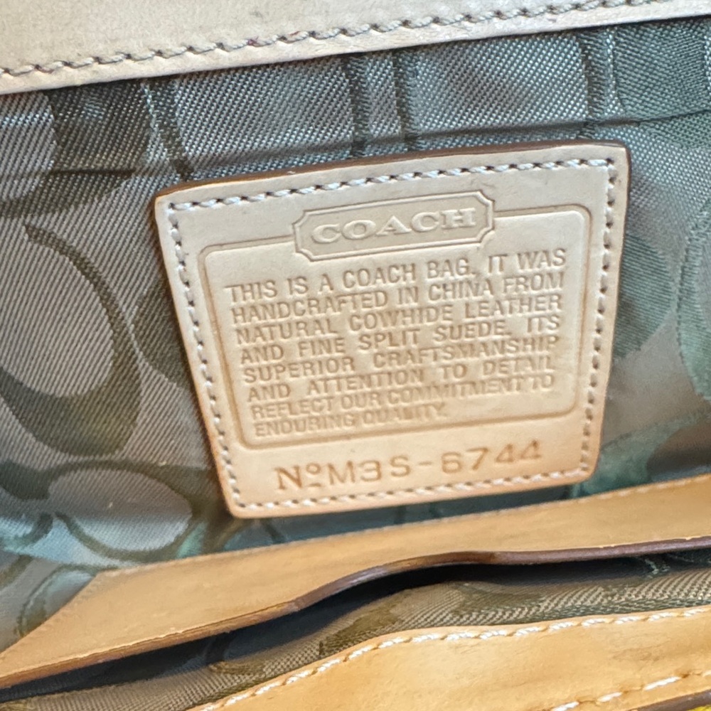 Coach 2003 Suede & Leather Legacy Multicolored Striped Clutch - EUC & RARE! - Picture 3 of 10